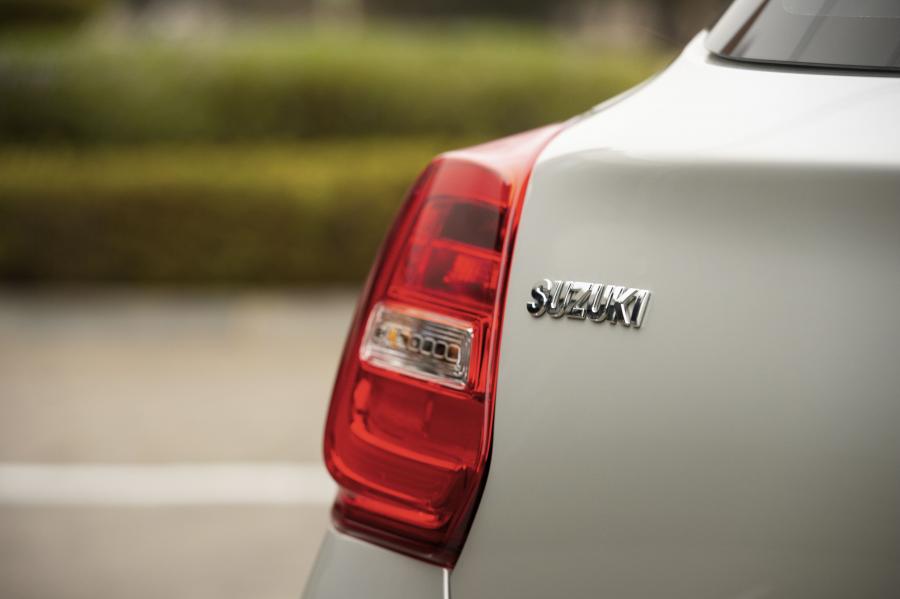 Детали экстерьера Suzuki Swift 2018 года  (ZA) (фото 40 из 40)